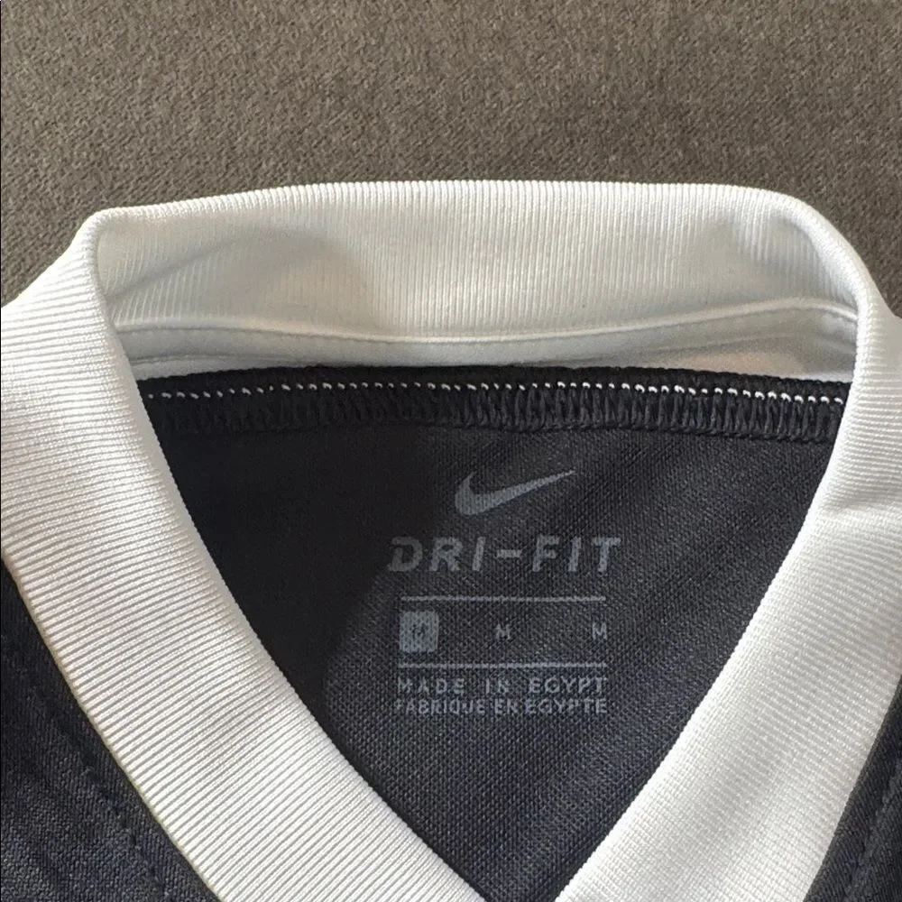 Nike Youth Unisex Soccer Shirt Black White Trim Short Sleeve Size Medium NWT